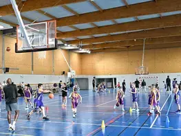 Le Département invite de jeunes Sarthois à la rencontre de basketteurs professionnels !