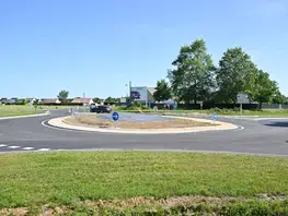 Un nouveau carrefour giratoire à La Suze-sur-Sarthe (RD 23/RD 12/RD79) 