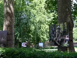 Un parcours photographique à ciel ouvert débute à l'Abbaye Royale de l'Épau
