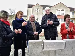 Pose de la première pierre de l’Ehpad de Montfort-le-Gesnois