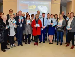 Une carte postale contre les violences conjugales