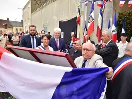 Deux panneaux d'informations et une borne commémorative ont été inaugurés à la Hutte