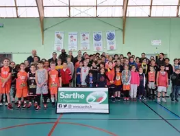 Des joueurs du MSB à la rencontre des jeunes basketteurs
