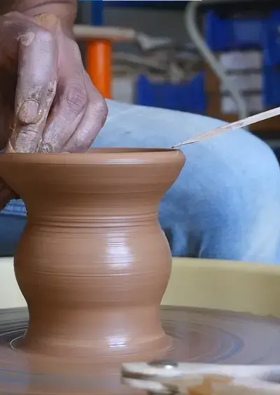 Démonstration d'artisan au musée