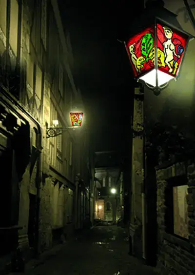 Le Mans la nuit : des lumières dans la Cité Plantagenêt