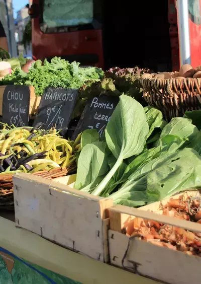 MARCHÉ DIMANCHE A GUECELARD