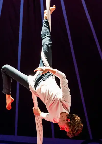 Stage Aériens : tissu et corde lisse | Déborah Mantione - Cie T R A T