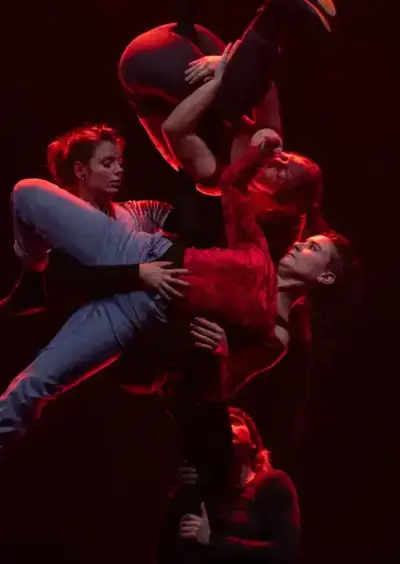 Spectacle | Les Émergences | Académie Fratellini x Centre national des Arts du cirque x Ésacto’Lido