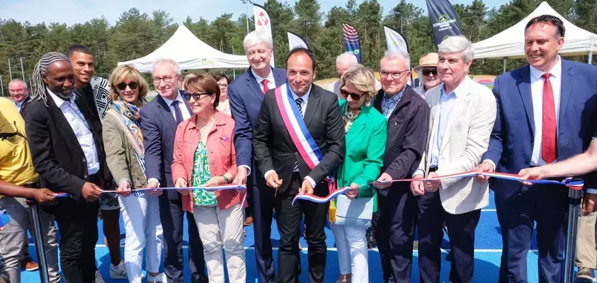 Une piste moderne à Montfort-le-Gesnois