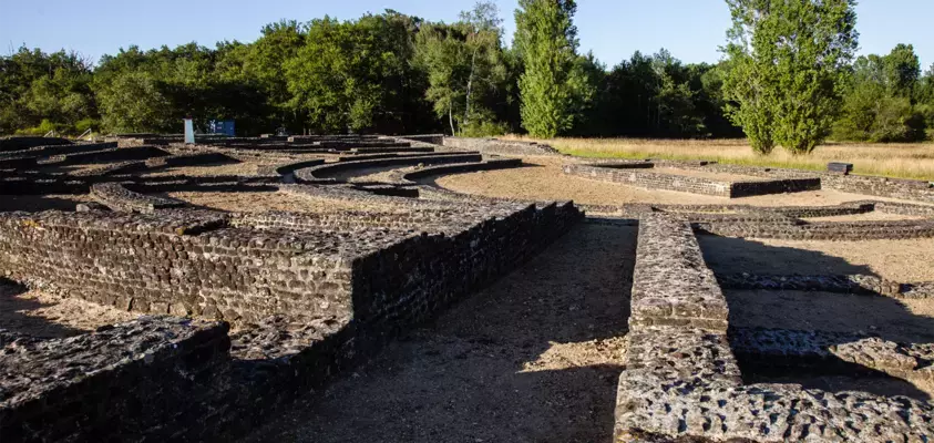 Conférence recherches archéologiques Aubigné-Racan