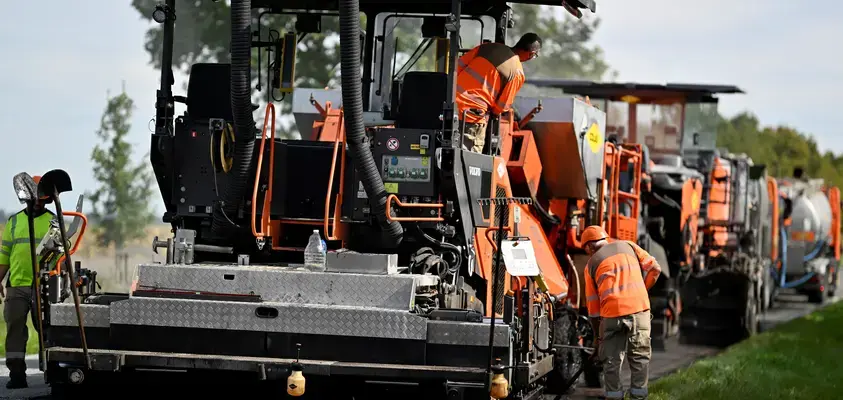 Yvré-l’Évêque : Travaux de nuit pour renouveler les enrobés du carrefour giratoire (RD 314 et RD 91A)