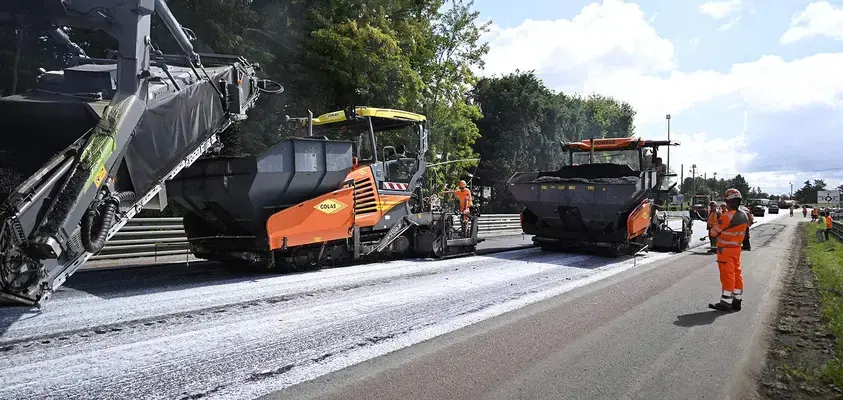 Travaux d'enrobés réalisés à Arçonnay : des déviations mises en place