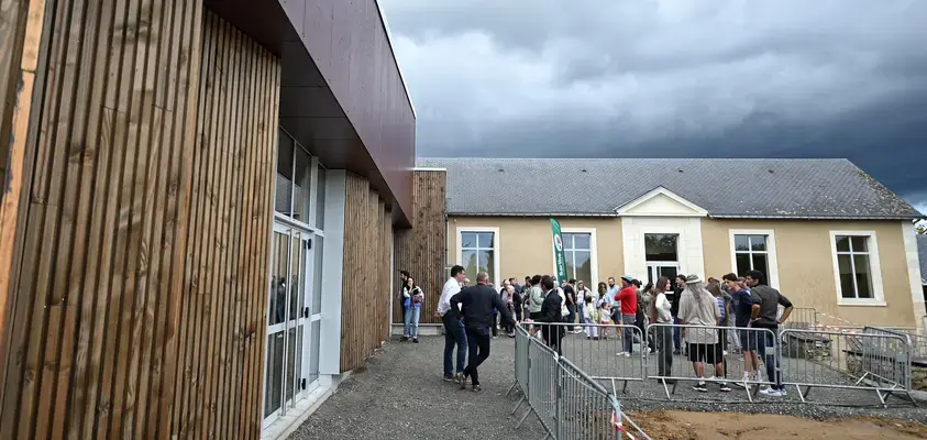 La salle des fêtes de Clermont-Créans a été reconstruite