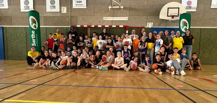 Le Département invite des jeunes basketteurs sarthois à rencontrer des professionnels