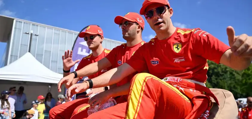 La parade des pilotes : défilé incontournable avant le départ des 24 Heures du Mans