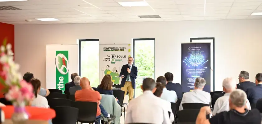 La fermeture du réseau cuivre en Sarthe : vers la fibre optique