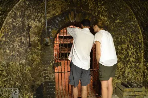 Jeu de vin à Cézin