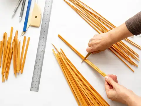 Initiation à la marqueterie de paille