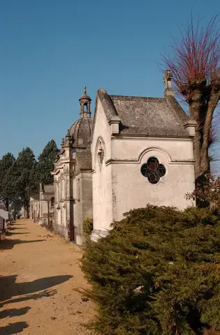 L’ART FUNÉRAIRE DU CIMETIÈRE SAINTE-CROIX