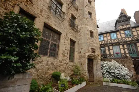 Balade contée dans la Cité Plantagenêt : Bérangère