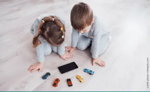 Grandir et apprendre en évitant les pièges des écrans