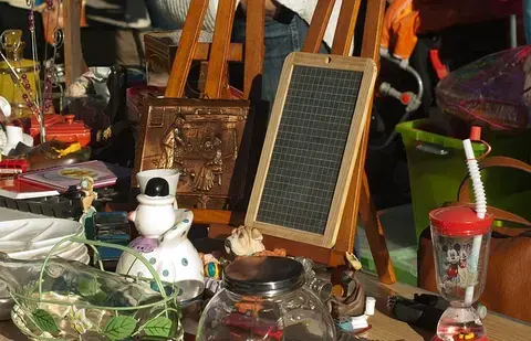 FOIRE À TOUT