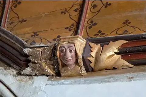 Atelier création de  masques grotesques