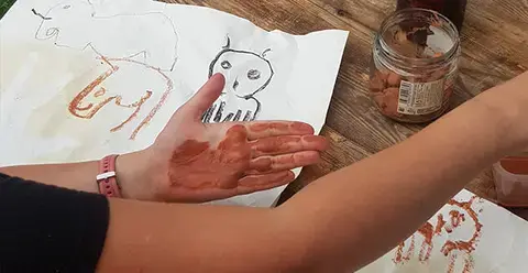 Atelier "Comme un tout petit artiste de la Préhistoire"