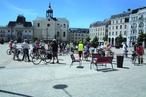 Visite à vélo : street art dans la ville !