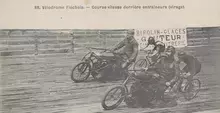 Image d'archives d'une course de vitesse au vélodrome fléchois