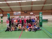 Les jeunes du club ASC Basket La Chartre ont rencontré des joueurs du MSB