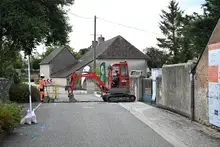 Un chantier d'enfouissement bas carbone testé à Brains-sur-Gée