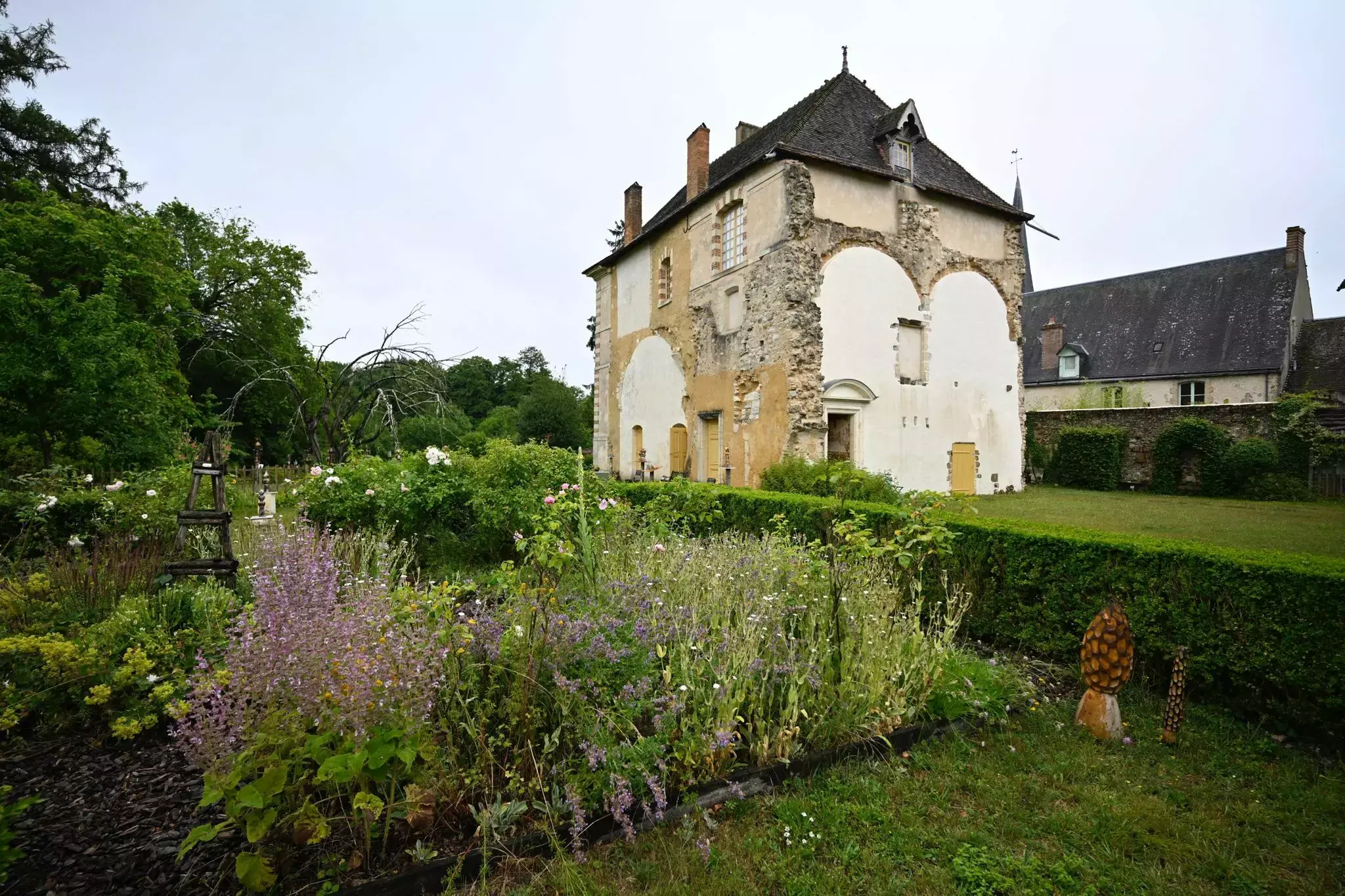 Abbaye de Tuffé en Sarthe