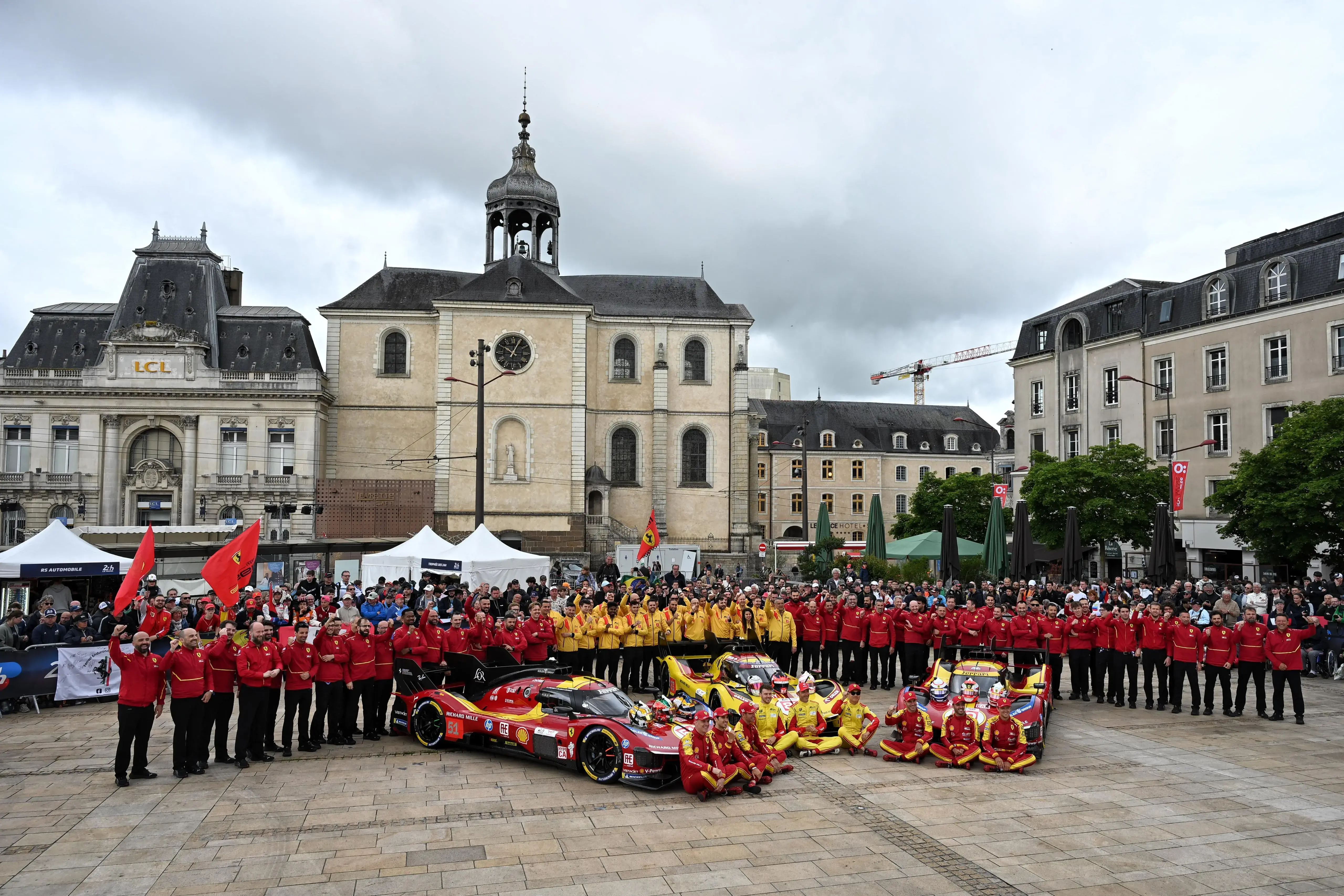 En images : la 2e journée de pesage 07.06