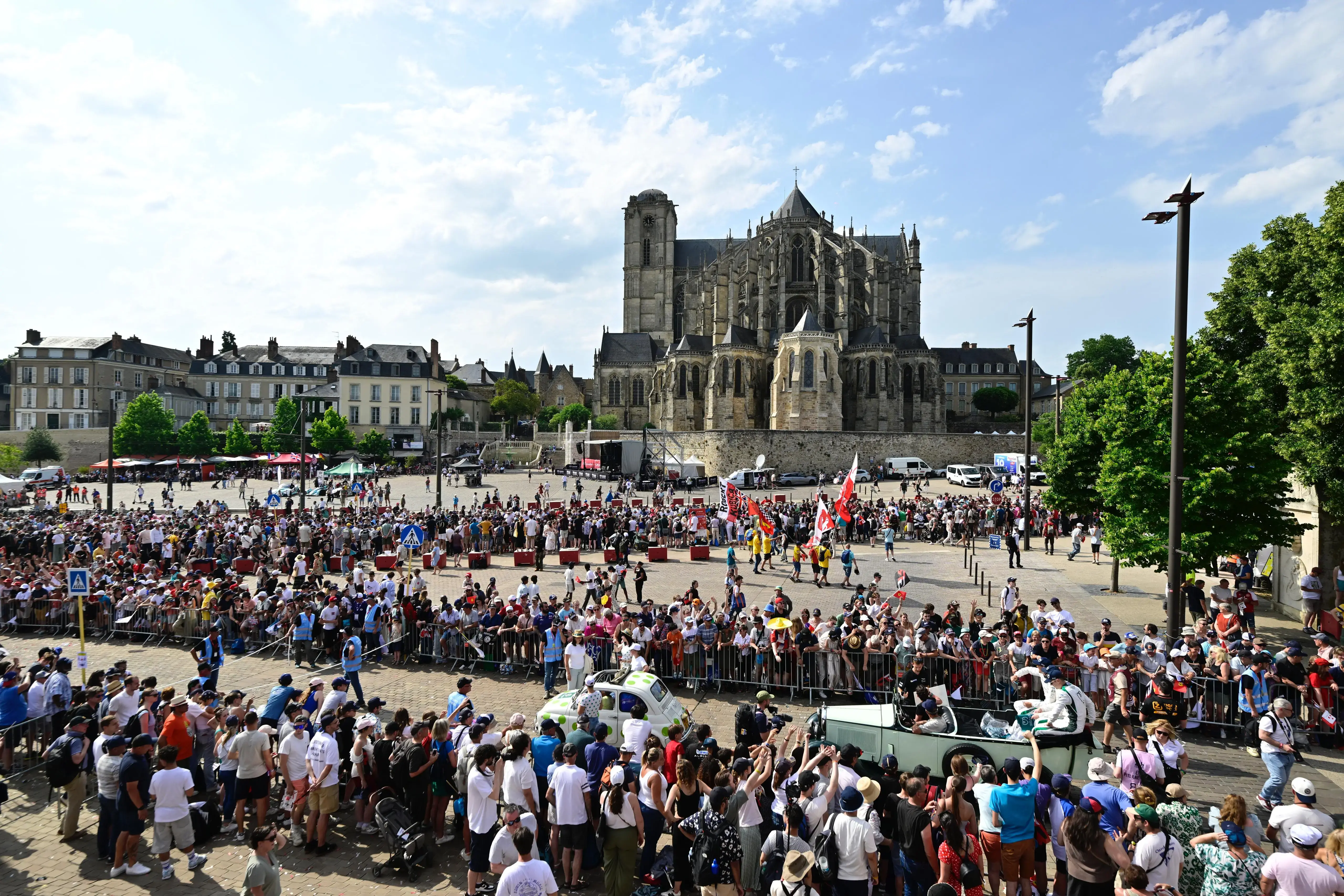 La parade des 24 Heures du Mans