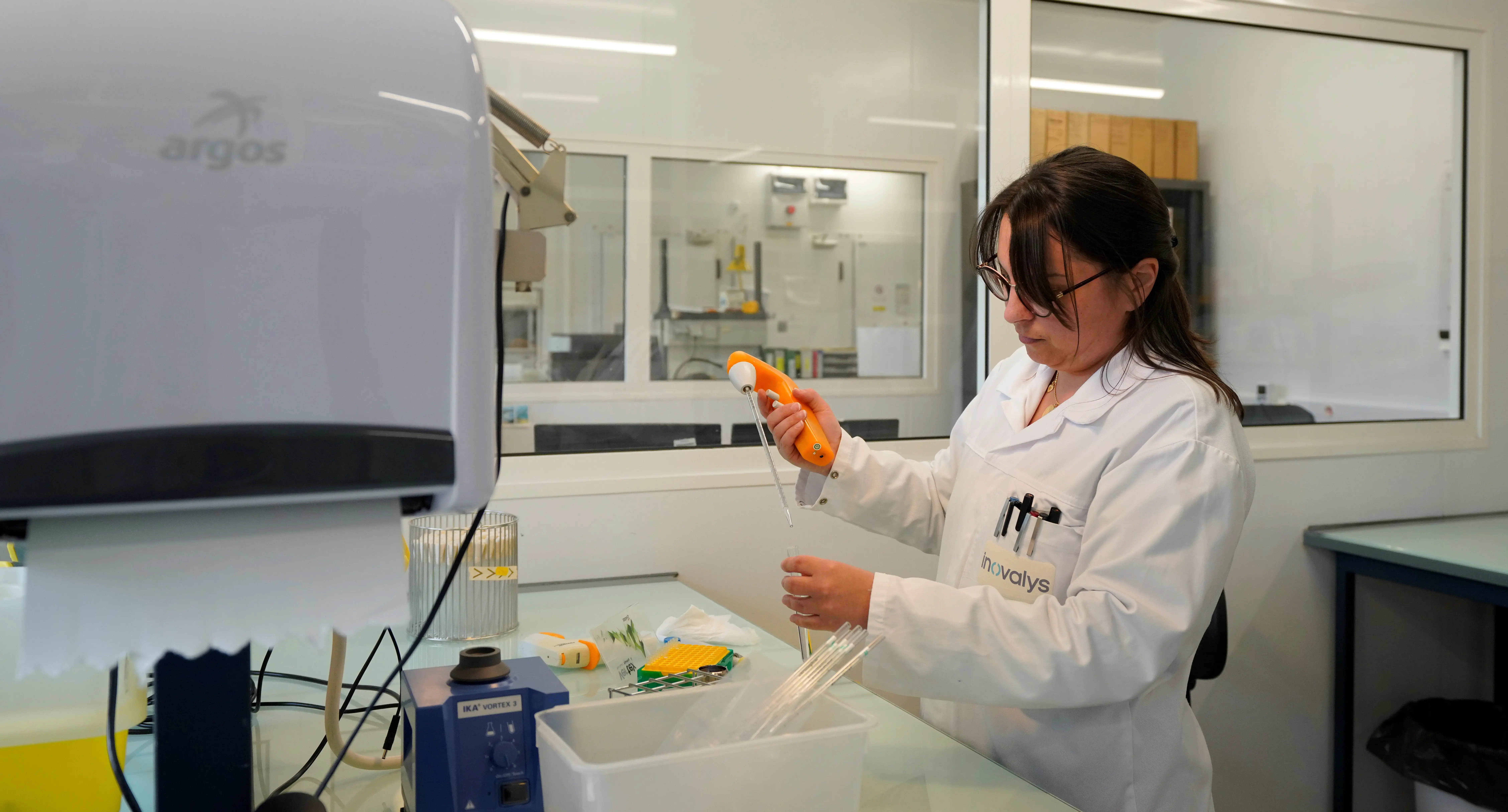 Analyses au Laboratoire Inovalys au Mans