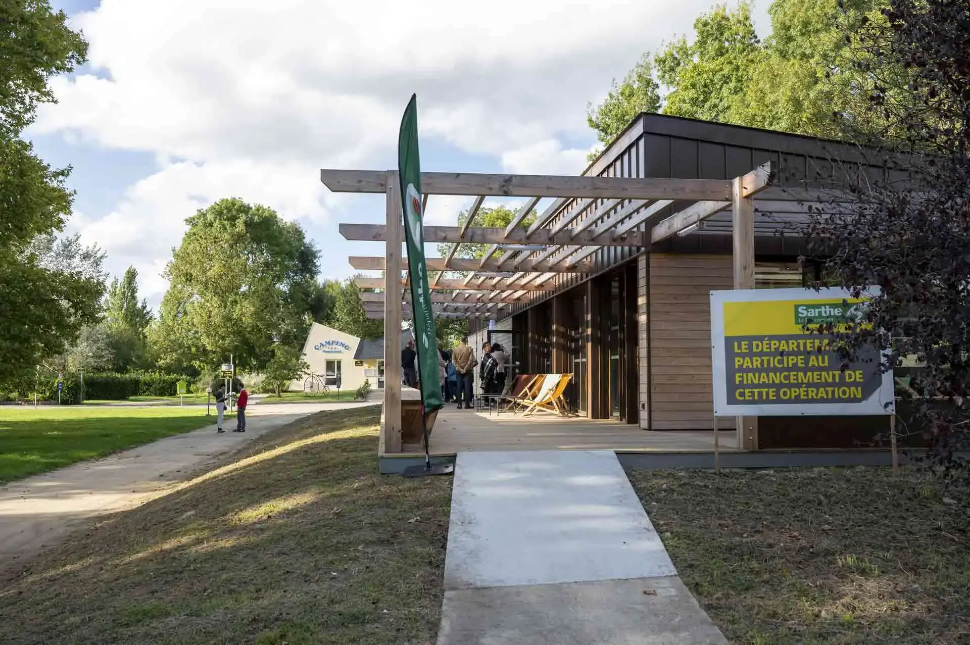 Le Lude : salle des fêtes du camping municipal
