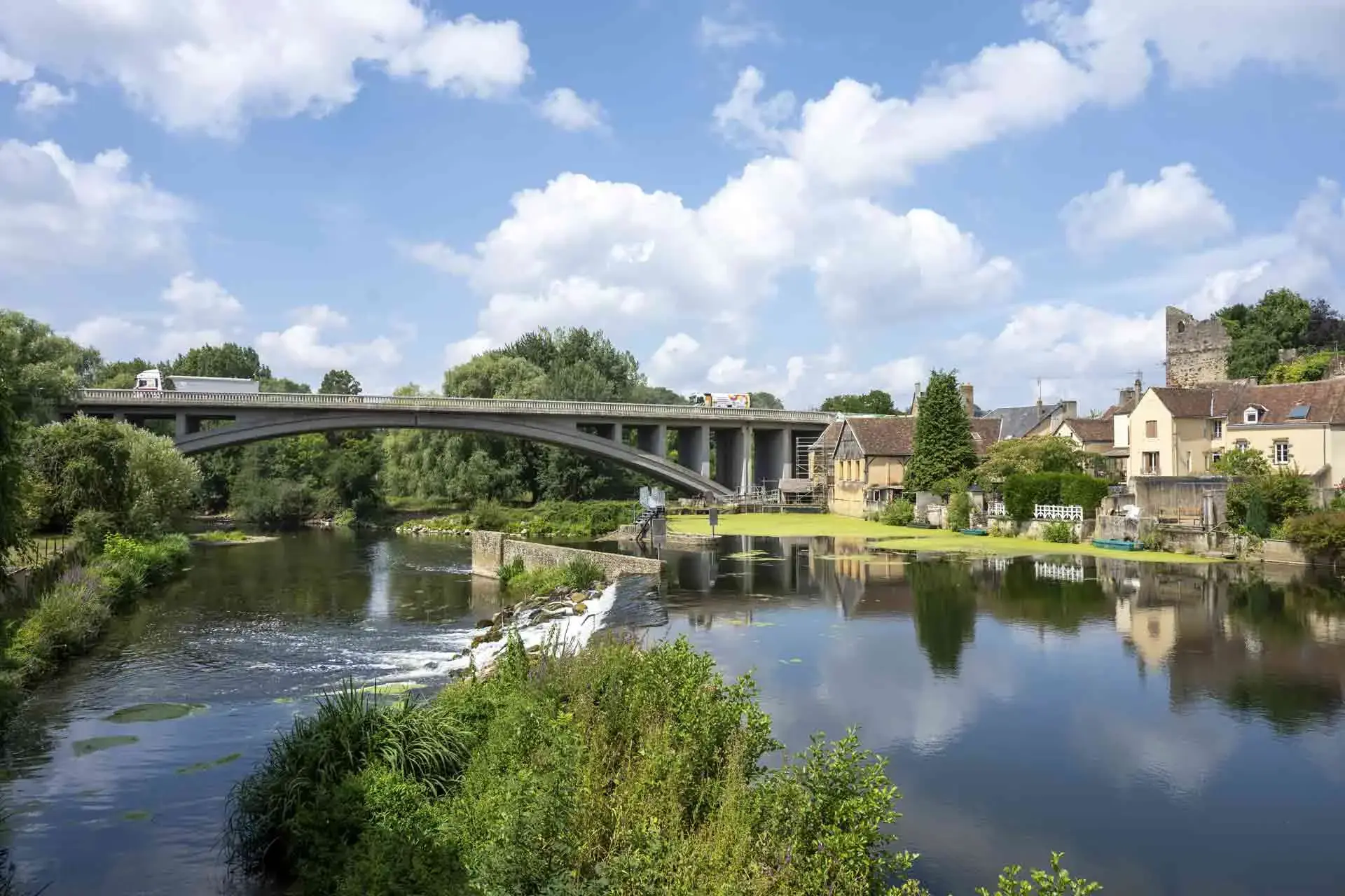 Beaumont-sur-Sarthe : rénovation du pont