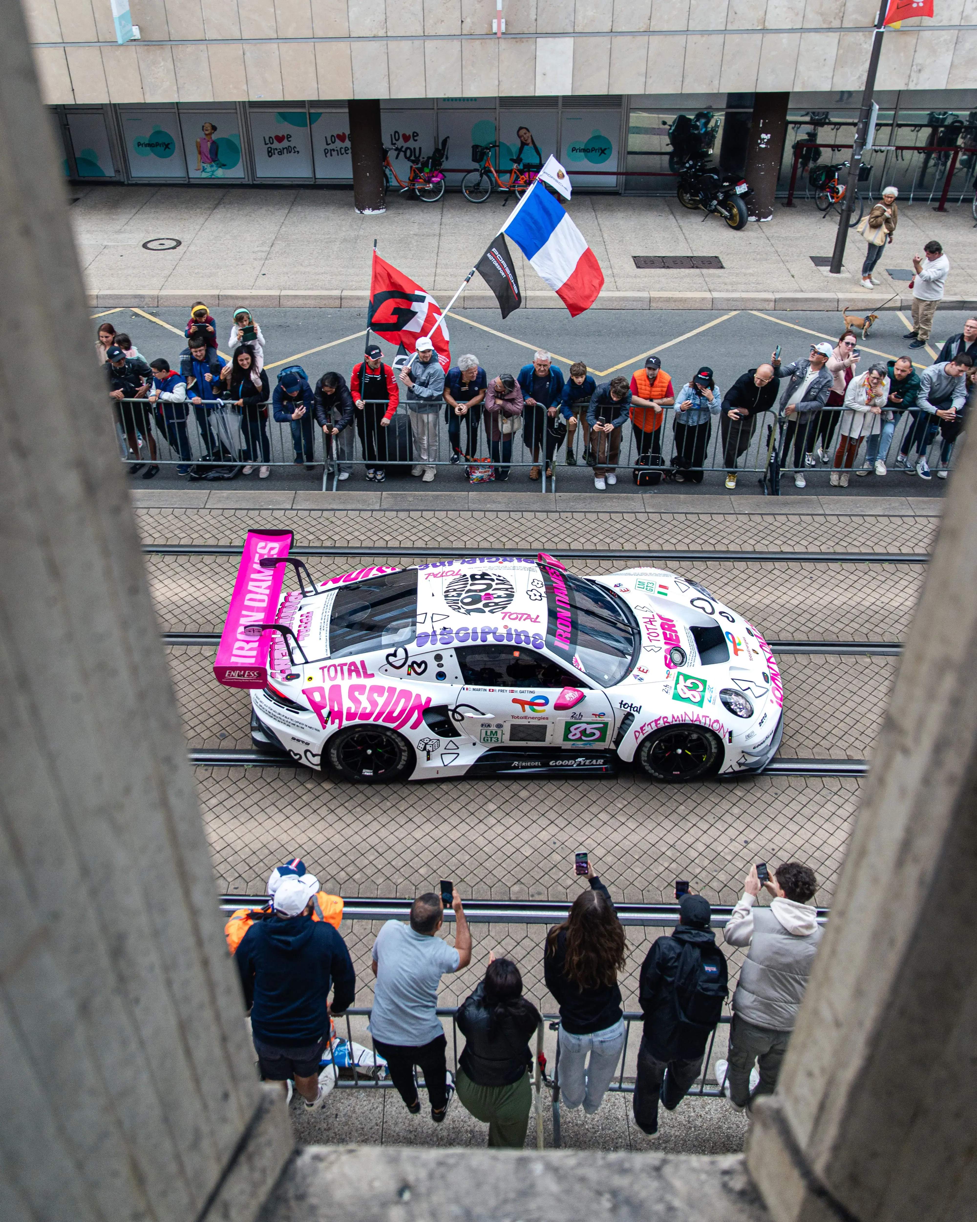 5e prix : Femmes de lumière – La parade des pilotes – Valentin BOURGEOIS